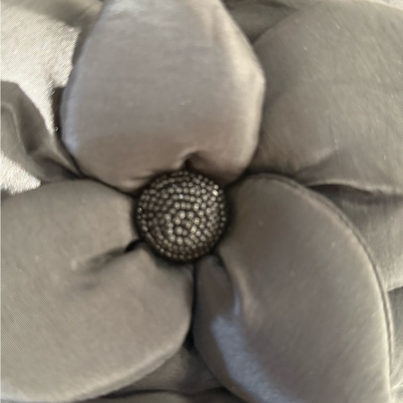 Mad by Design Flower Clutch/Wristlet - Picture 9 of 11